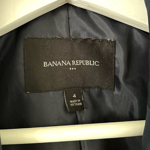 Banana Republic Navy Blue Blazer - Picture 2 of 2